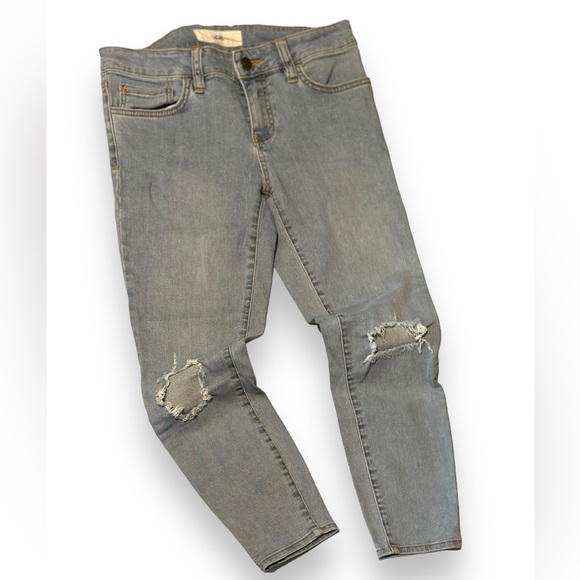 Vans | Distressed Denim Cut Off Jeans | Sz: 3/26 - Picture 2 of 8